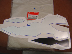 décor B type10 de réservoir coté gauche de XRV750X 99 87140-MAY-F00ZA
