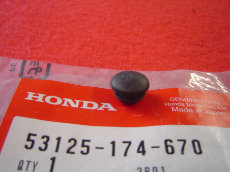Bouchon caoutchouc Honda réf. 53125174670 – Pièce moto