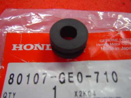 Silentbloc Honda CBR1000 CLR125 FX650 SH300 - Réf. 80107GE0710