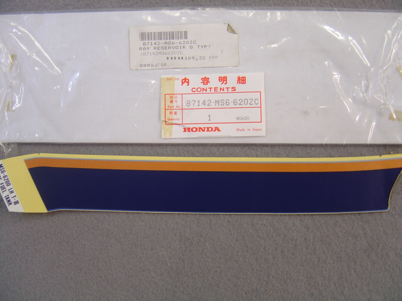 Autocollant réservoir gauche Honda XL600V 87142MS6620ZC