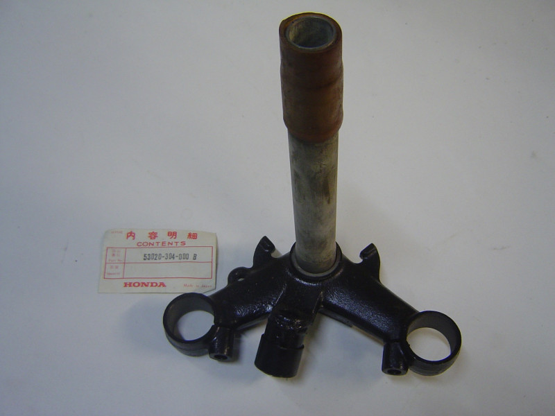 Té de fourche inférieur Honda Ø31mm – Réf. 53020304000B