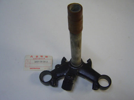 Té de fourche inférieur Honda Ø31mm – Réf. 53020304000B