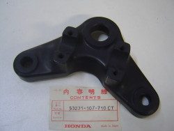 Té supérieur de fourche pour CB125S1 idem référence 53231107710