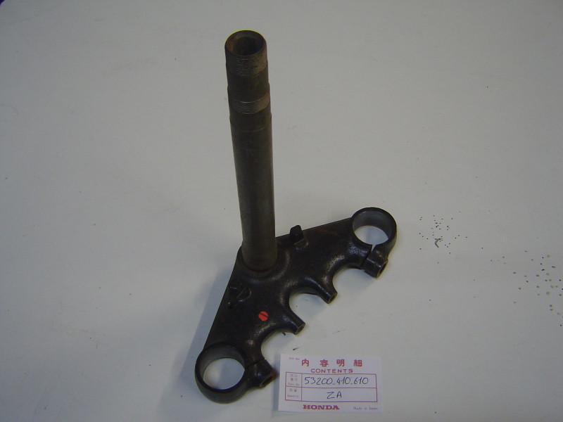 Té de fourche inférieur Honda CB750G F2 – Réf. 53200410610ZA