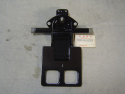 Support feu AR de CB750G F2 plus livrable réseau Honda idem 84701410611ZA