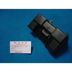 Couvercle bac à batterie Honda CBR900RR 2003 - 80110MCJ750