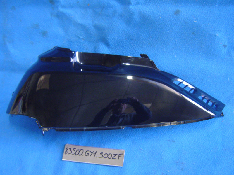 Cache latéral droit NH1 Honda SA50M 1991 - Réf. 83500GY1900ZF
