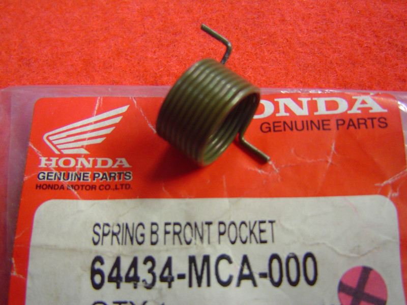 Ressort B vide poche Honda GL1800 01-05 | Réf. 64434MCA000