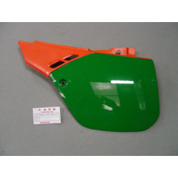 Cache latéral gauche Honda 250CR RH 87 - Réf. 83620KS6700ZD
