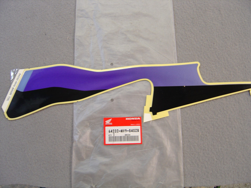 Autocollant Carénage Droit CBR600FR 1994 Honda NH1I | 64232MV9840ZB