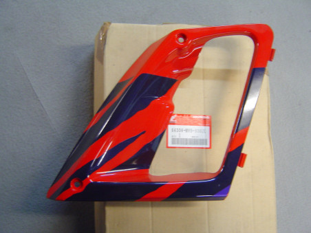 Trappe flanc carénage droit Honda CBR600FP 93 – Réf. 64304MV9930ZC