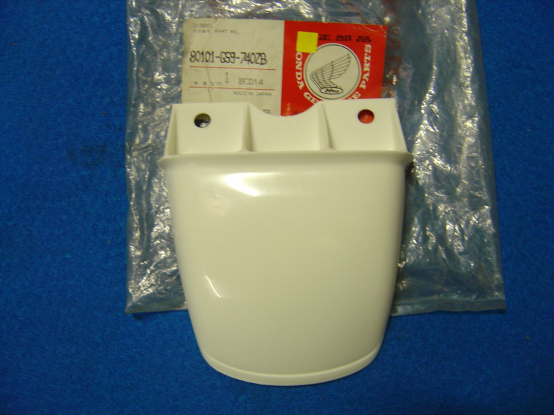 Garde boue arrière Honda Z50 JRJ - Réf. 80101GS9740ZB