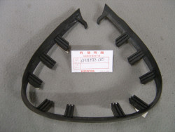 Joint de pare brise dans montage de carénage de GL1500 90-93