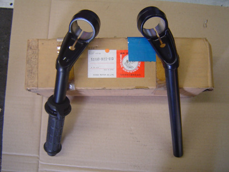 Jeu Demi-Guidon G/D VF750F Honda 531A0-MB2-610