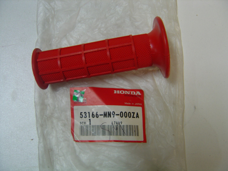 Poignée Guidon Gauche Honda NX650 R134 – Réf. 53166MN9000ZA