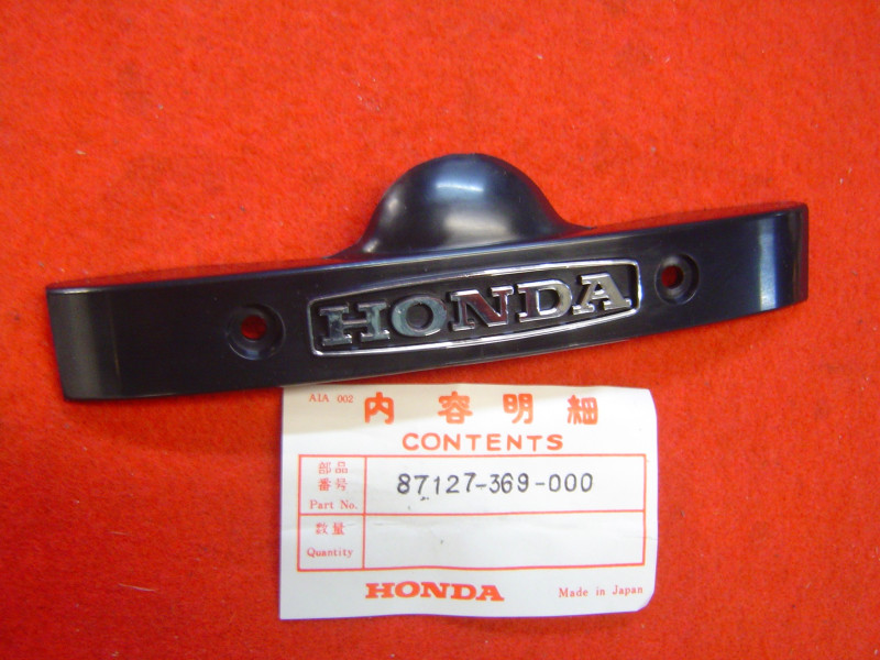 Emblème sous phare Honda CB250G CB360G - Réf. 87127-369-000