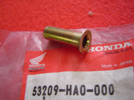 Entretoise enjoliveur guidon Honda – Réf. 53209HA0000