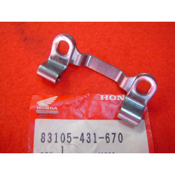 Charnière faux réservoir Honda GL1000 – Réf. 83105431670