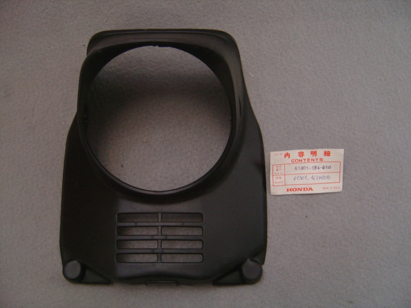 Plaque Phare Honda MT80SA - Référence 61301184610