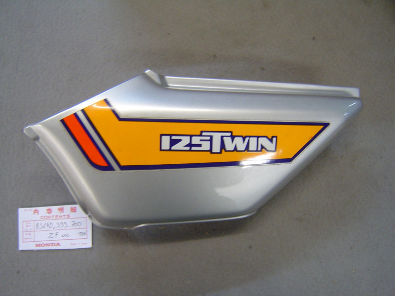 Cache latéral gauche Honda CB125T2 NH-42M-C occasion