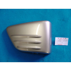 Cache latéral droit Honda VT125 2003 – Réf. 83500-KGB-F00ZB