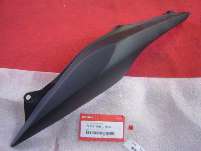 Auvent AR gauche Honda CB600F Hornet 12-13 NH312M