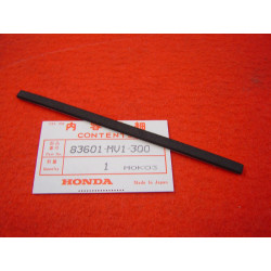 Joint mousse boîte à outils Honda XRV750 90/92 - 83601MV1300