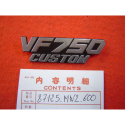 Emblème Caches Latéraux Honda VF750C - Réf 87125-MN2-600