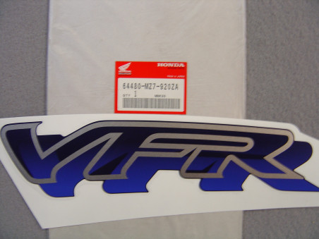 Autocollant carénage gauche Honda VFR750F – Réf. 64480MZ7920ZA