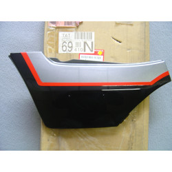 Cache latéral gauche Honda 750VFS | Réf. 83700-MB0-910ZA