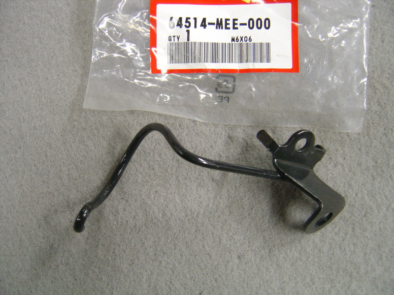 Support G dans montage de carénage de CBR600R 03/06 HONDA 64514-MEE-000