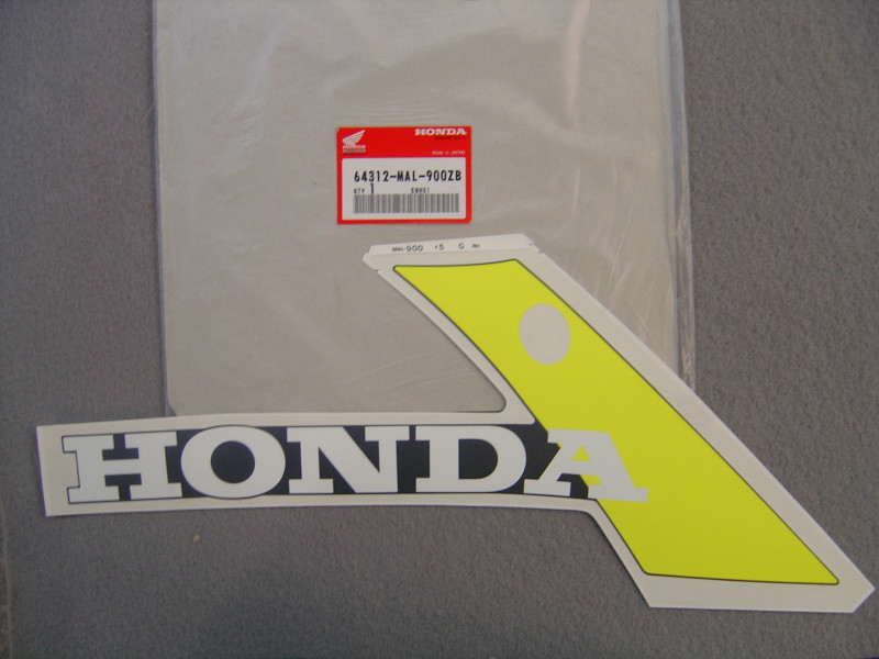 Décor autocollant carénage inférieur droit Honda CBR600FT 1996
