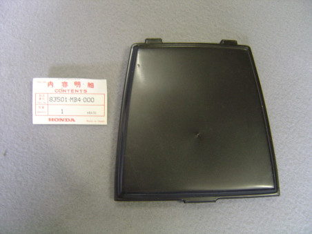Couvercle Boîte à Outils Honda VF1100C – Réf. 83501MB4000