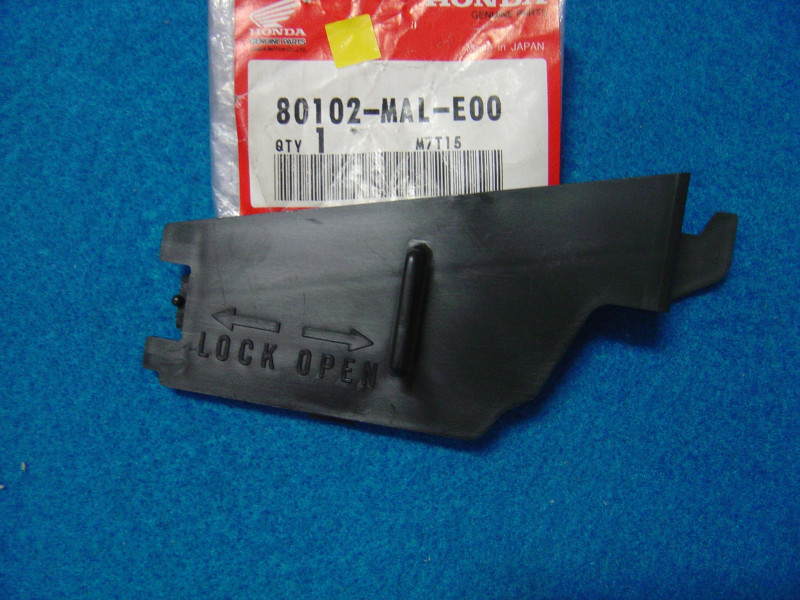 Garniture arrière Honda CBR600 SEW 98 - Réf. 80102MALE00