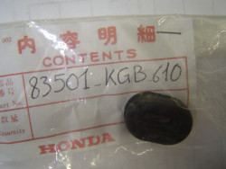 Caoutchouc de cache latéral de CG125 04/07 VT125C 99/06 plus livrable honda