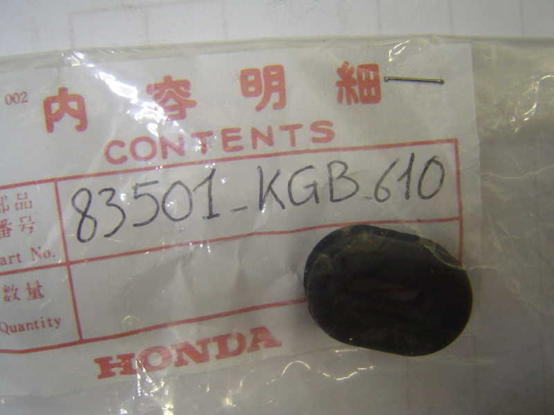 Caoutchouc Cache Latéral Honda – Réf. 83501KGB610