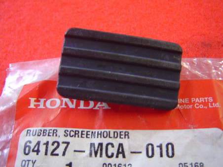 Caoutchouc montage bulle Honda GL1800 05-13 | Réf. 64127MCA010