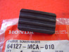Caoutchouc montage bulle Honda GL1800 05-13 | Réf. 64127MCA010