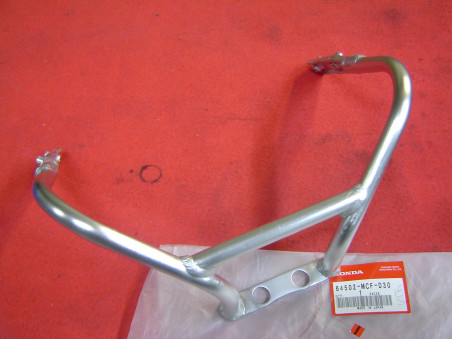 Barre d'appui tête de fourche Honda VTR1000 02-04 - 64502MCFD30