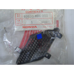 Garniture cache gauche Honda VF1000F 84 – Réf. 83603MB6300