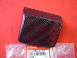 Grille de haut parleur sur accoudoir passager coté gauche de GL1800 01/05 cod