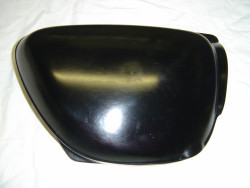 Cache latéral droit résine Honda 500 Four – Réf. 83600323020A