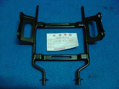 Support de phare Honda NTV650P 93 – Réf. 61310MZ6000