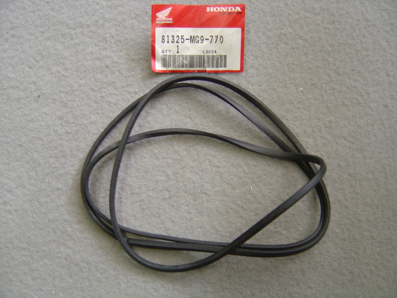 Joint Sacoche Honda GL1200 86-87 – Réf. 81325MG9770