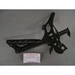 Araignée de carénage A Honda CBR900 RR Fireblade 64501-MW0-000