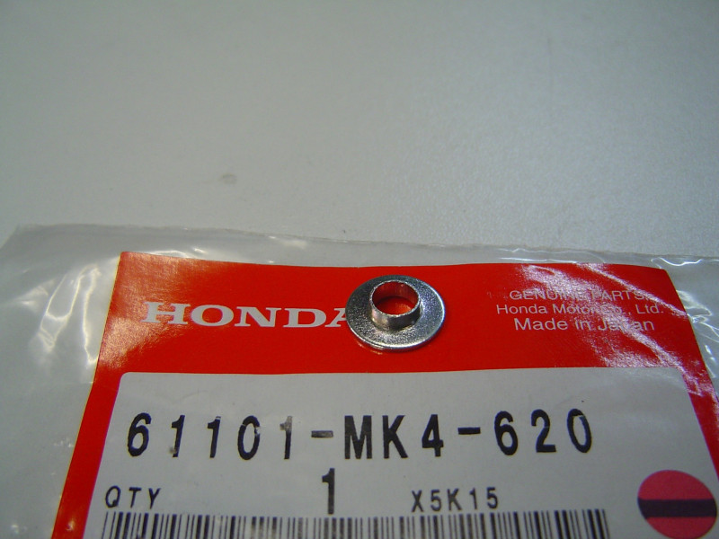 Bague épaulée garde boue Honda CBR600 CBR1000 - 61101MK4620