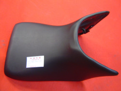 Siège avant de CBF600 2004-2007 HONDA 77100-MER-D00