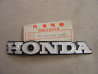 Logo réservoir gauche Honda CG110 – Réf. 87123398000