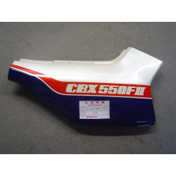 Cache latéral droit CBX550F2 Honda - Réf. 83610MA7710ZB
