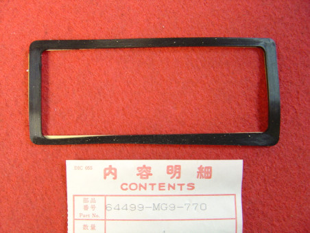 Mousse ventilation gauche GL1200 Honda - 64499MG9770